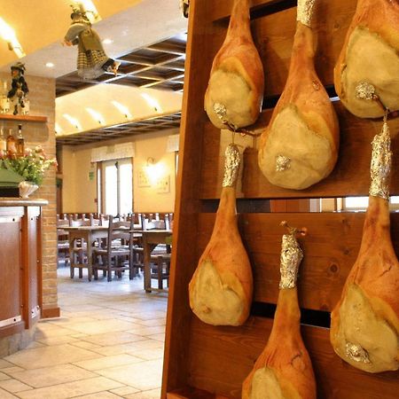 Hotel Willy Gemona del Friuli Εξωτερικό φωτογραφία